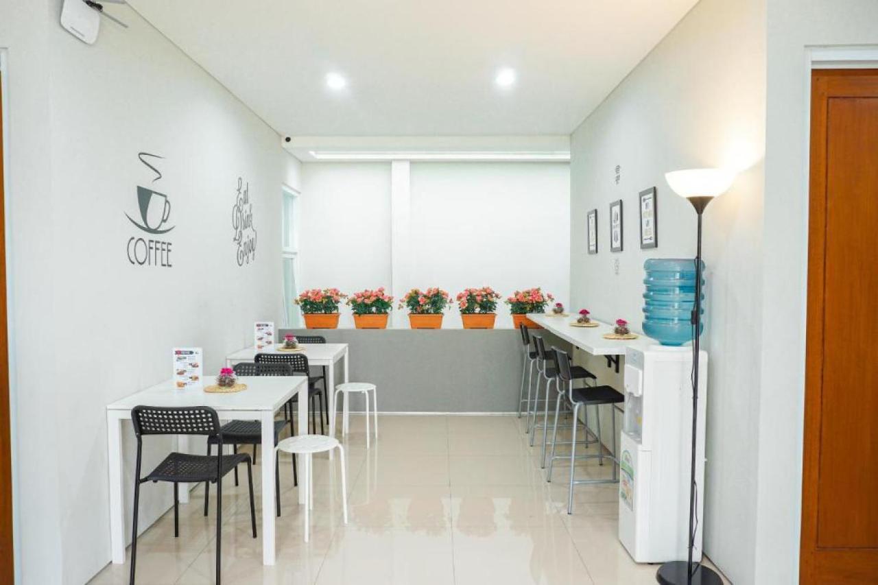 Rumah Teteh Syariah Wisma tamu 2*